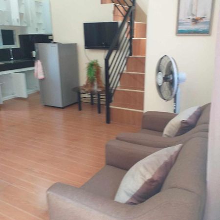 Estilo Apartment 2-Storey Clarin  Exterior photo