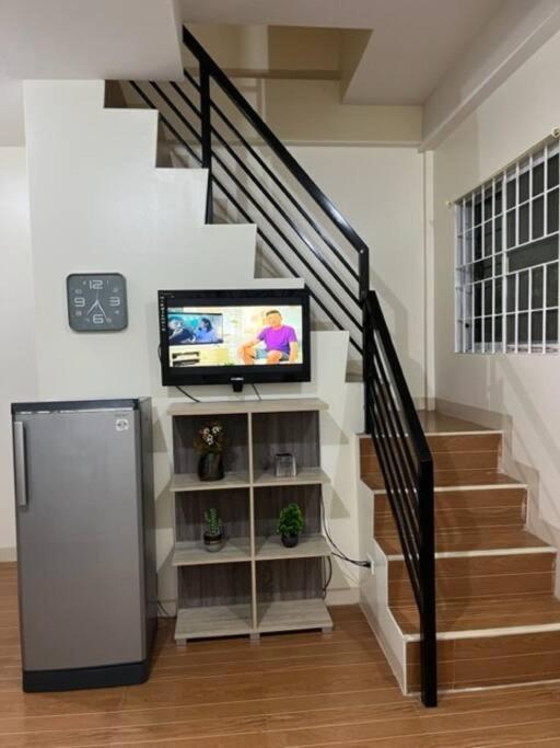 Estilo Apartment 2-Storey Clarin  Exterior photo